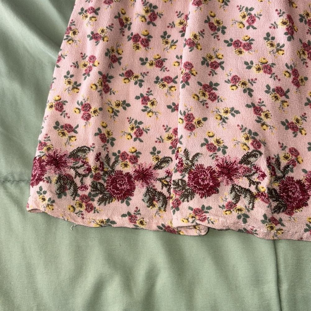 Xhilaration floral dress - Picture 2 of 5